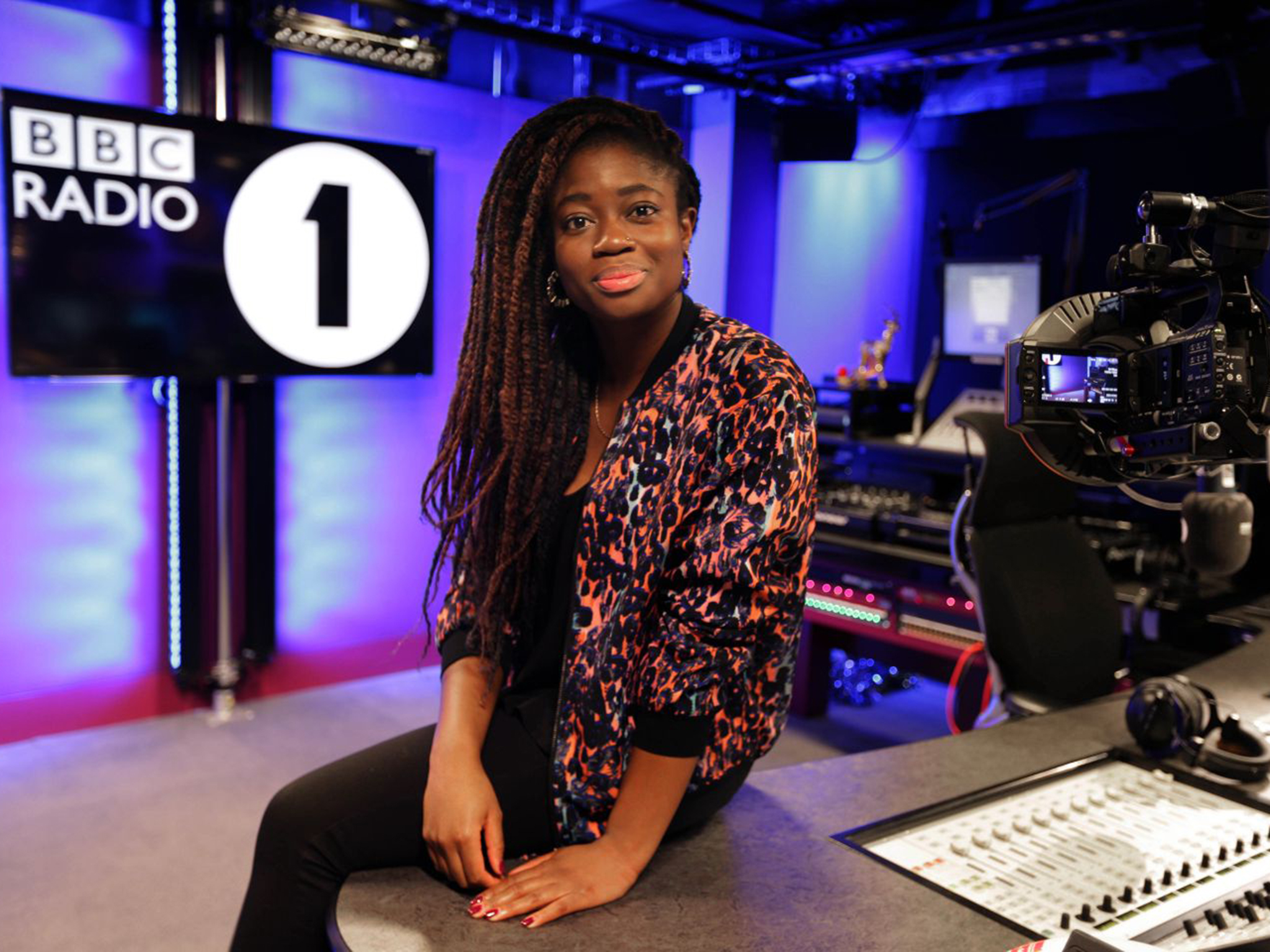 Clara Amfo gains weekday show as Fearne quits